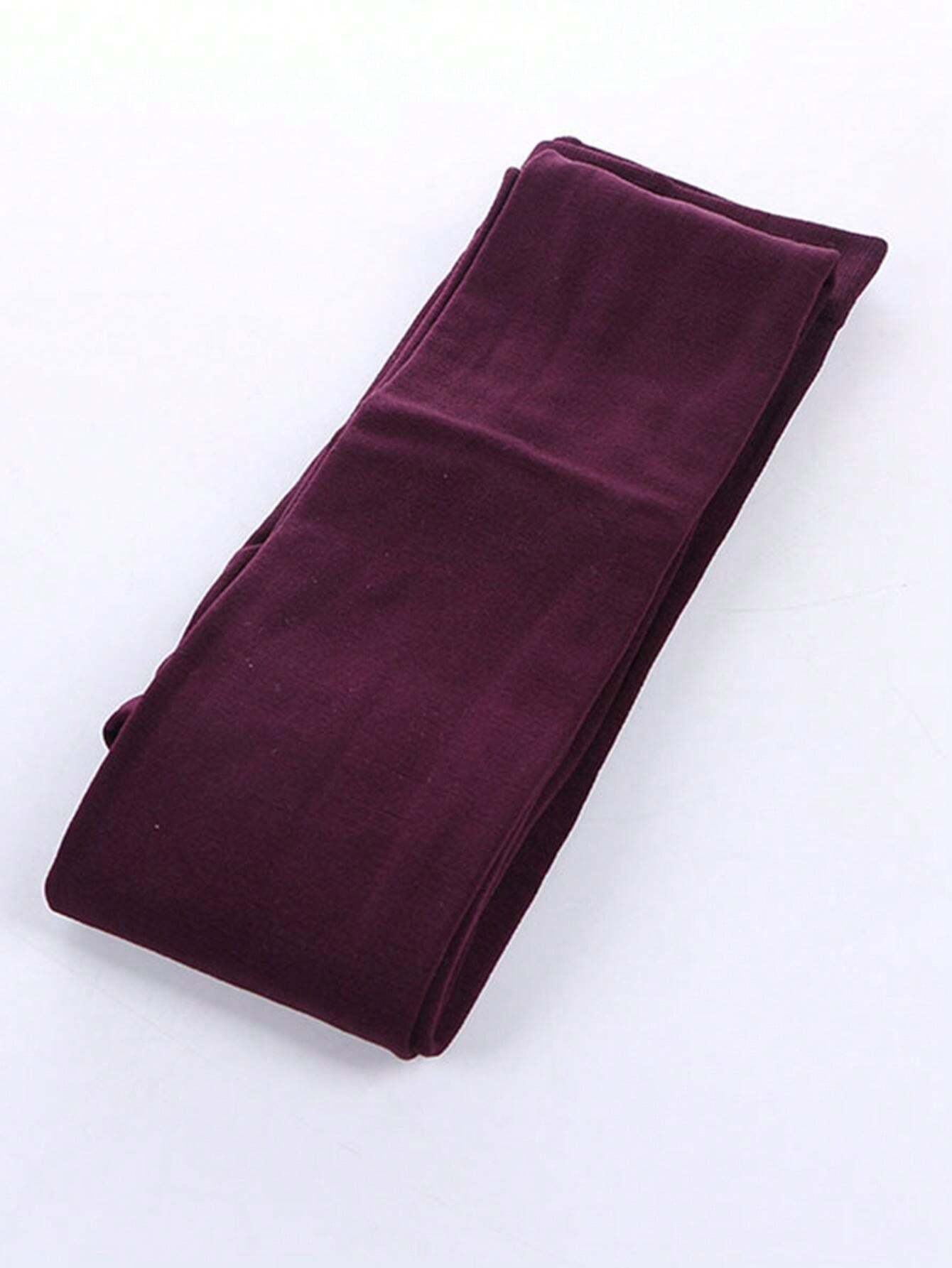 جوارب طويلة من الصوف باللون الأحمر للنساء