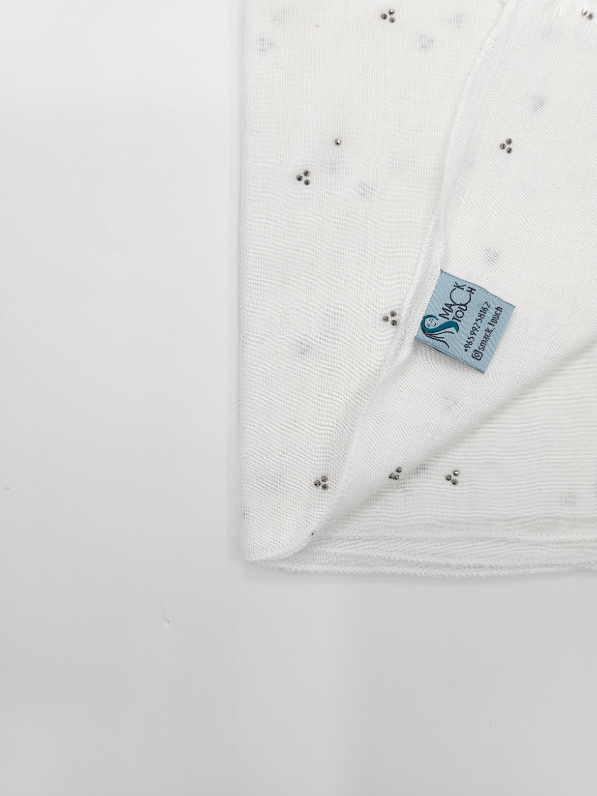 شال كريستال ملكي خفيف الوزن