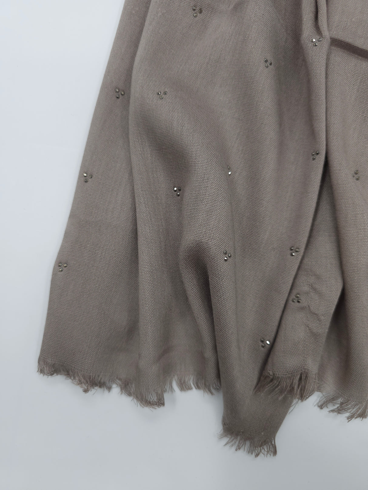 شال كريستال ملكي خفيف الوزن