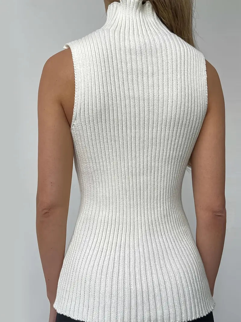 بلوزة شتوية برقبة عالية للنساء