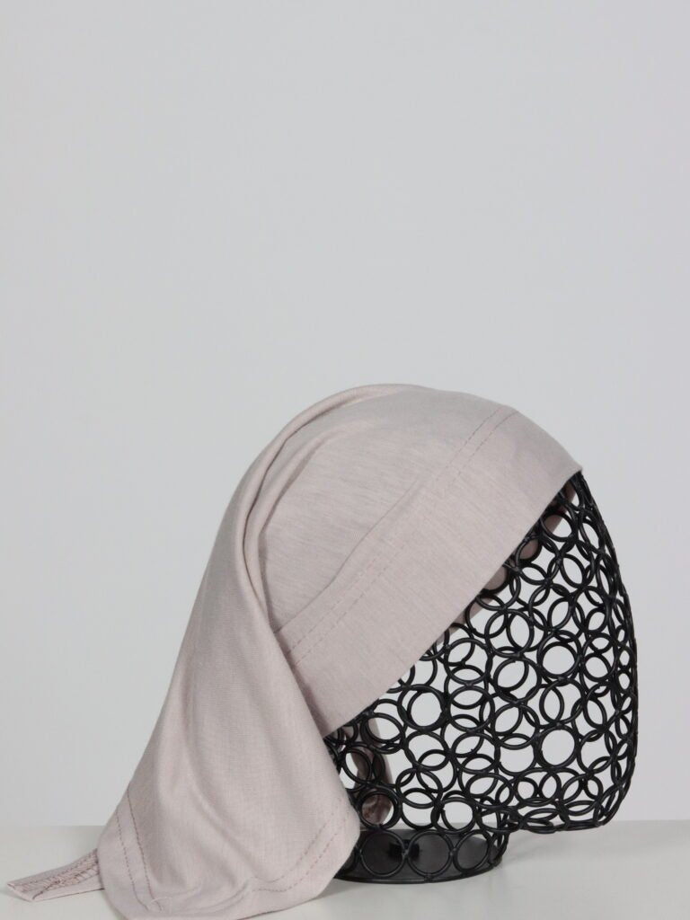 Triangular undercap for women