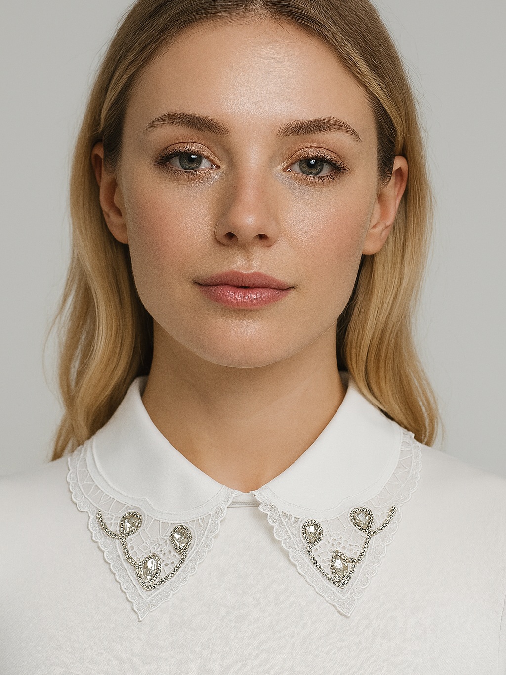 طوق كريستالي متعدد الاستخدامات