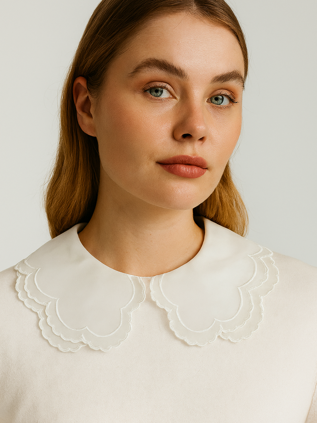 شال ديكوري بياقة وهمية