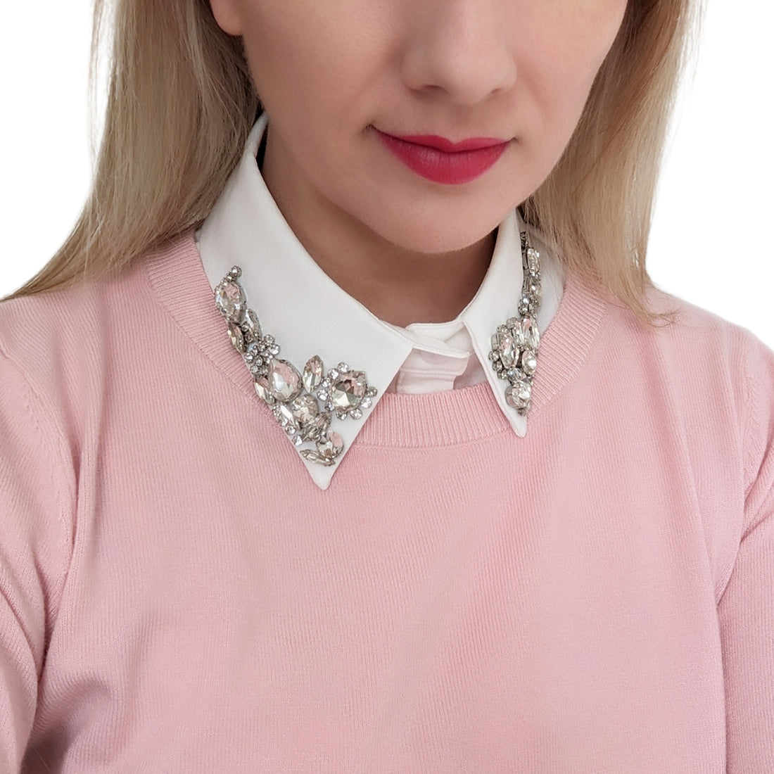 طوق ديكي مزين بأحجار الراين | ديكور اللؤلؤ