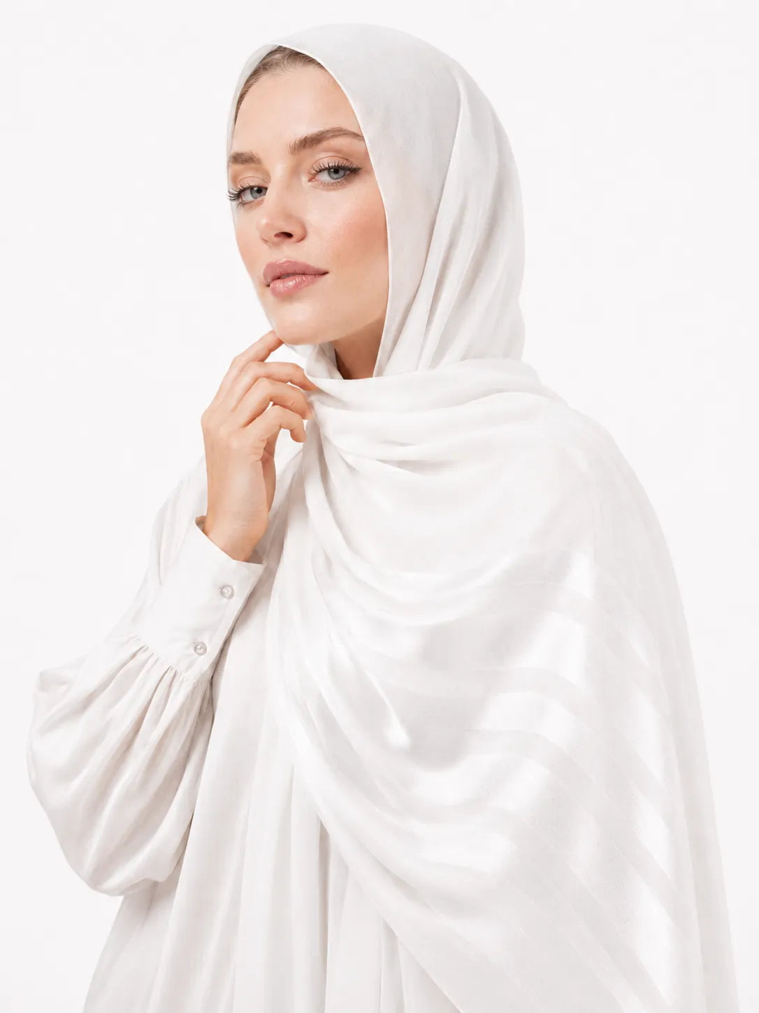 نصف كتان مع نصف خطوط ساتان