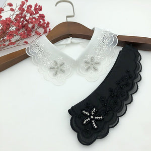 Women Rhinestones fake Collar floral design