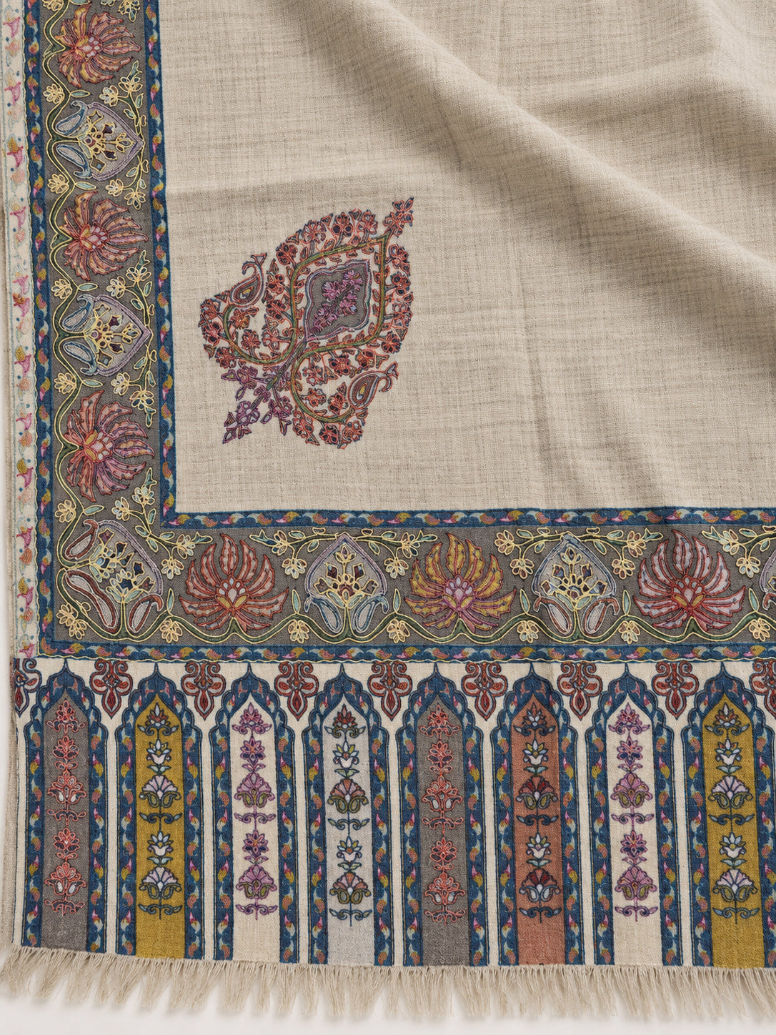 Premium Kalamkari Border #67 Sand Beige Shawl — 05-pallu-detail