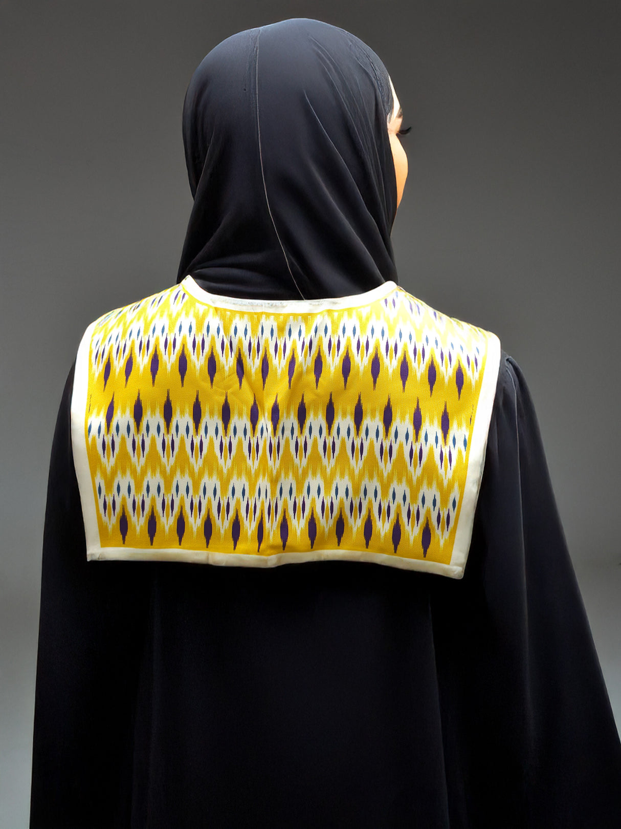 طوق ديكي عصري