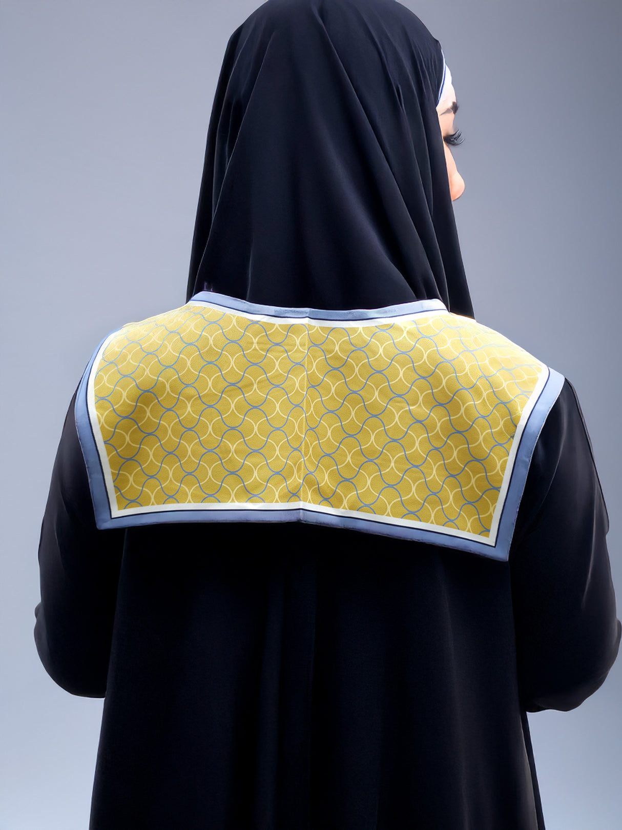 طوق ديكي عصري