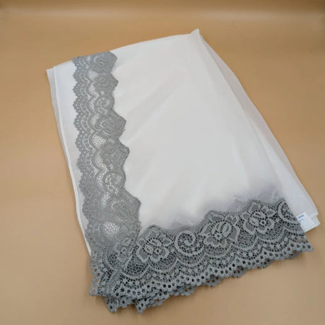 Chiffon scarf with L lace stitching