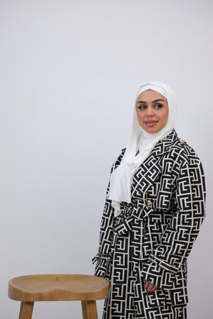 معطف عالي الجودة باللونين الأسود والأبيض