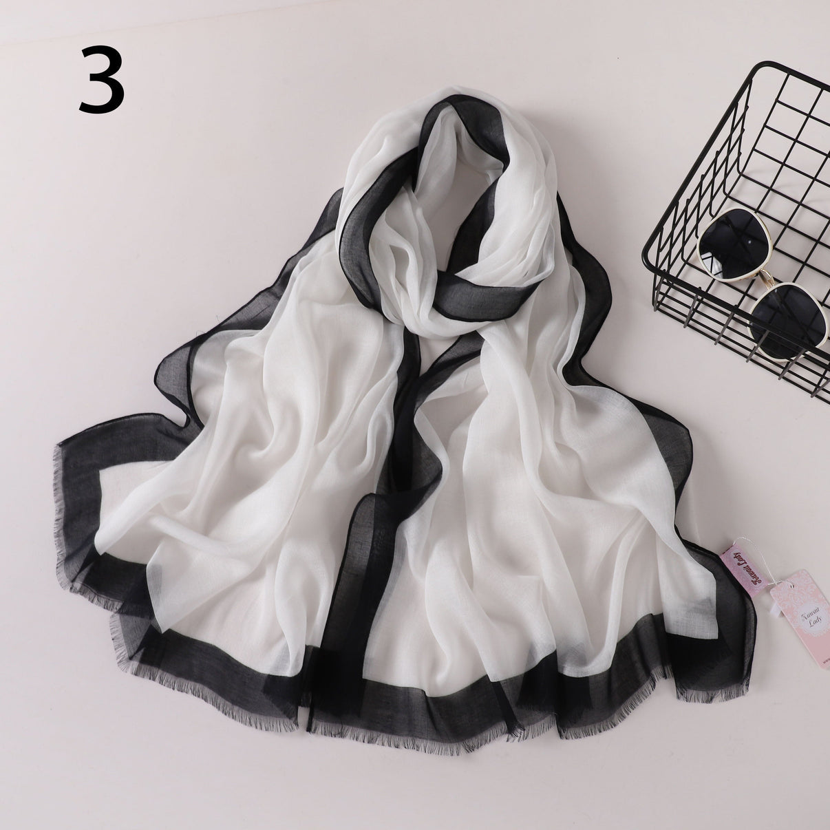 إطار حافة وشاح من الكتان للسيدات الكويتيات