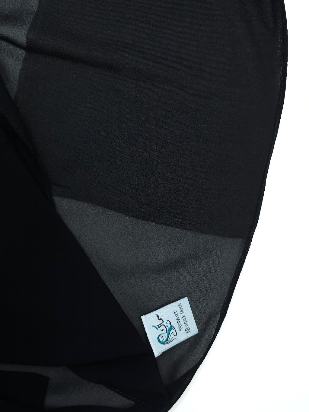 شيلات خام شيفون وسط شاش تركي مع طائفة باقية