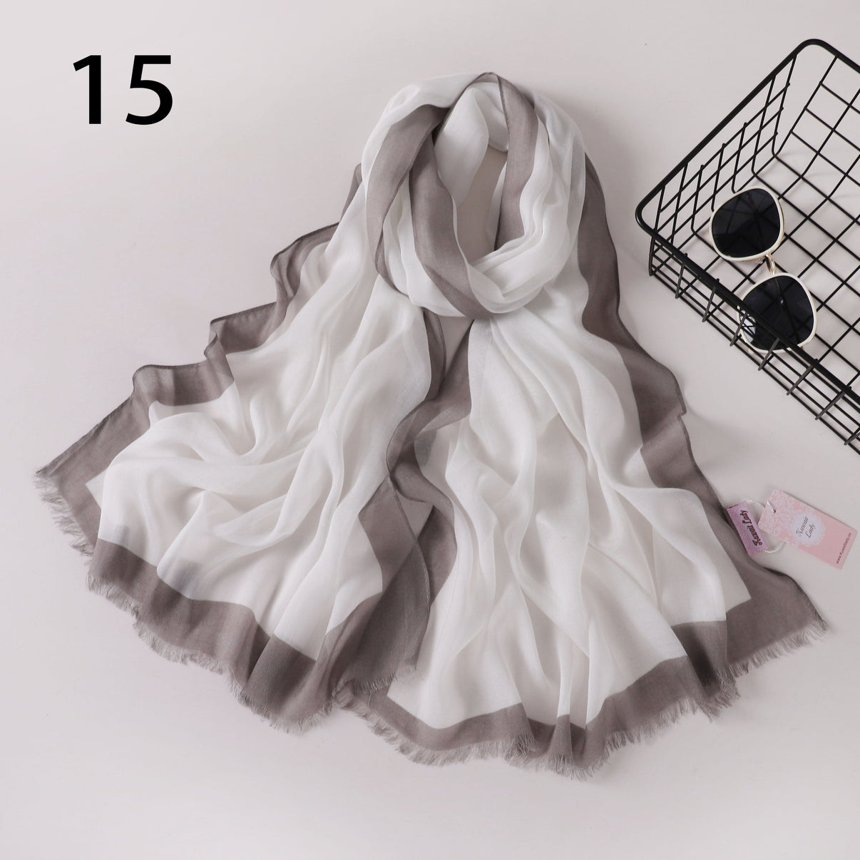 إطار حافة وشاح من الكتان للسيدات الكويتيات