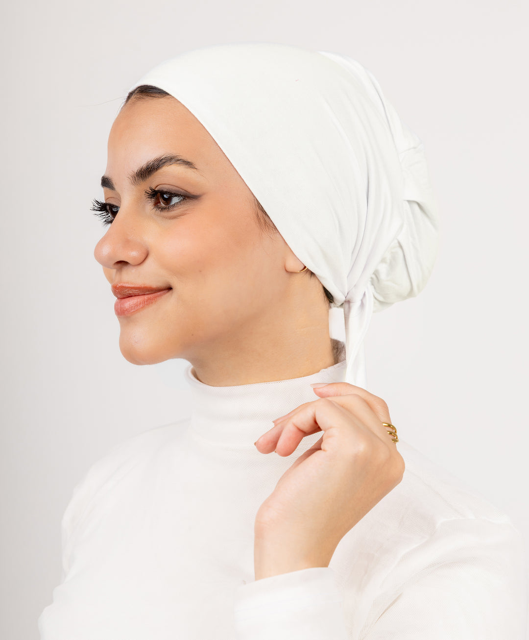 غطاء رأس بدون خيط مع رباط خلفي للحجاب