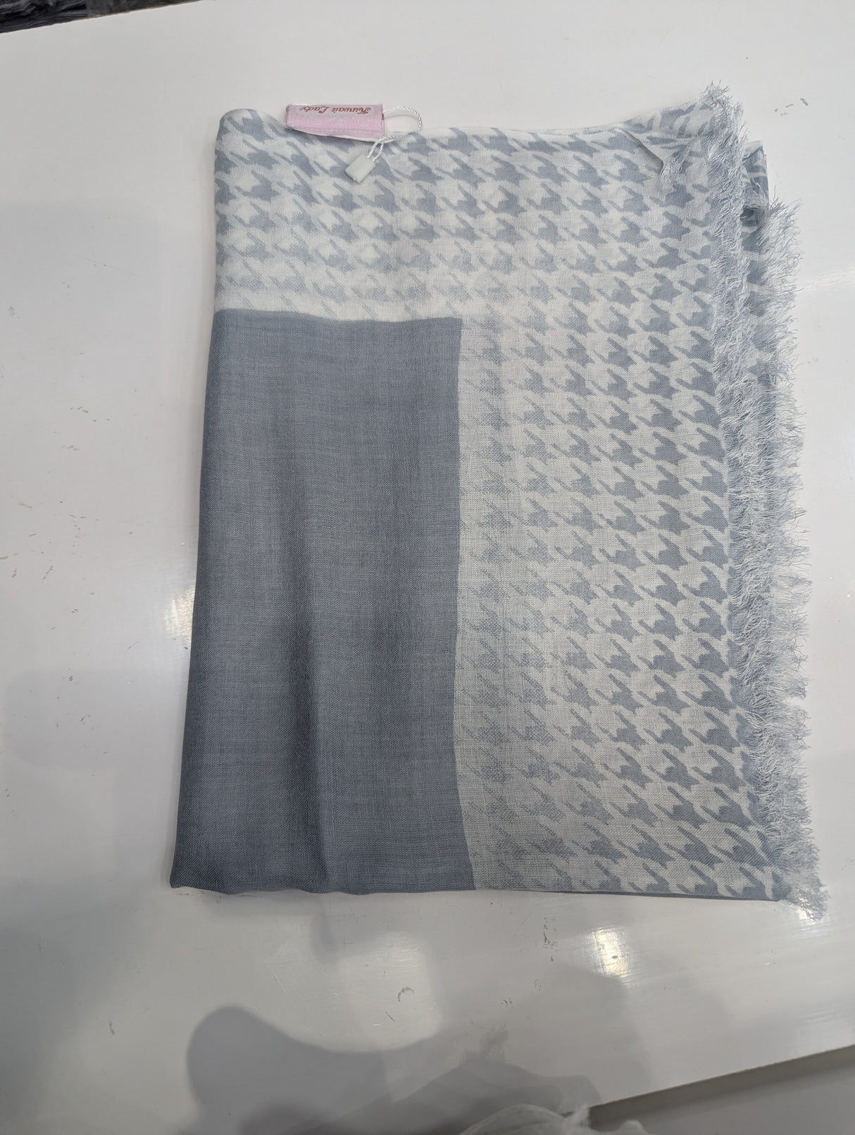 حجاب شيفون مع قبعة بيسبول