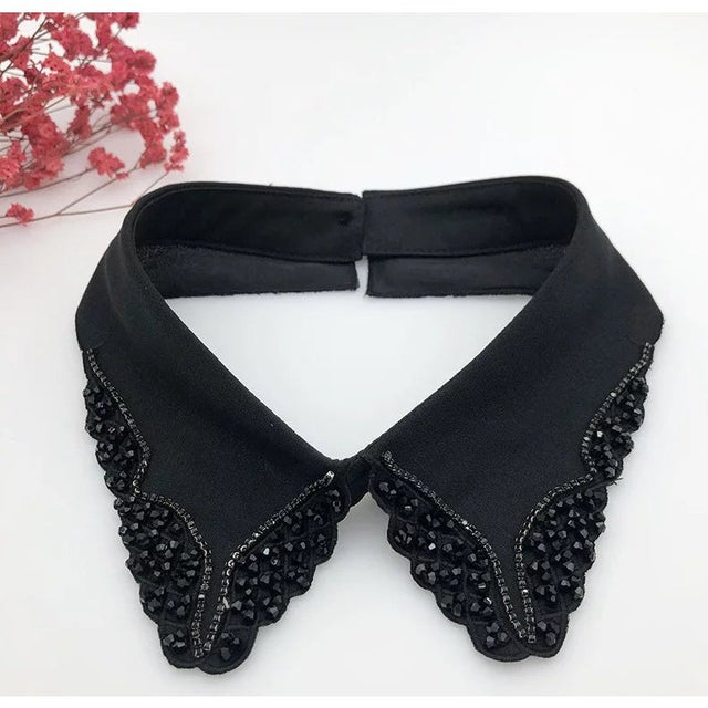 Fashionable Women crystal collar