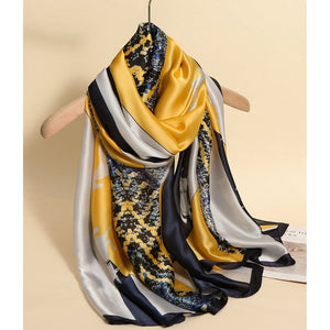 Chain print silk scarf 180*90