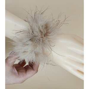 Fur feather band under abaya different colors اكمام ريش الوان متوفر